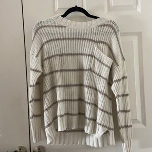 Small Whote and Brown American Eagle sweater